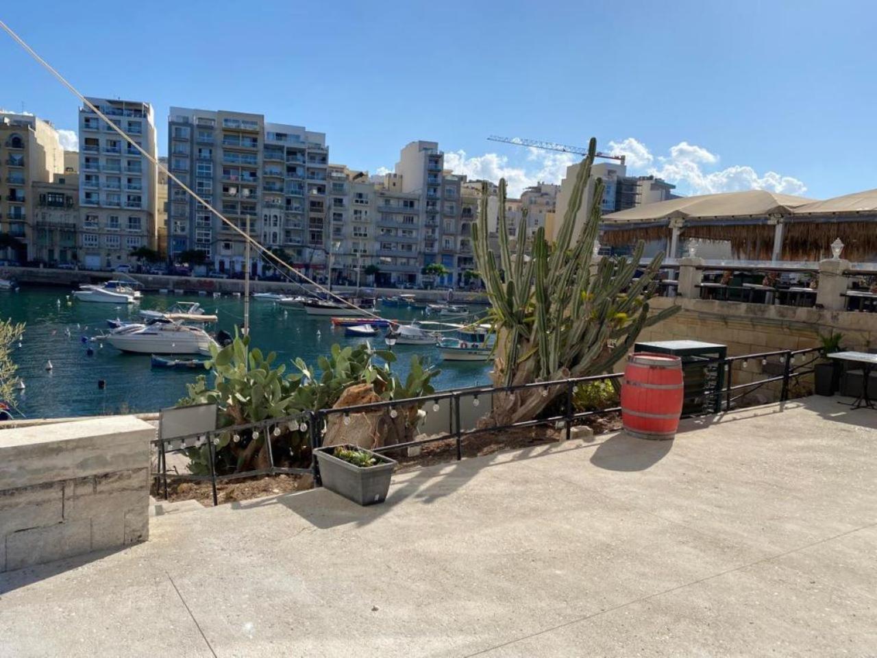 Ferienwohnung 86 Spinola Bay San Ġiljan Exterior foto