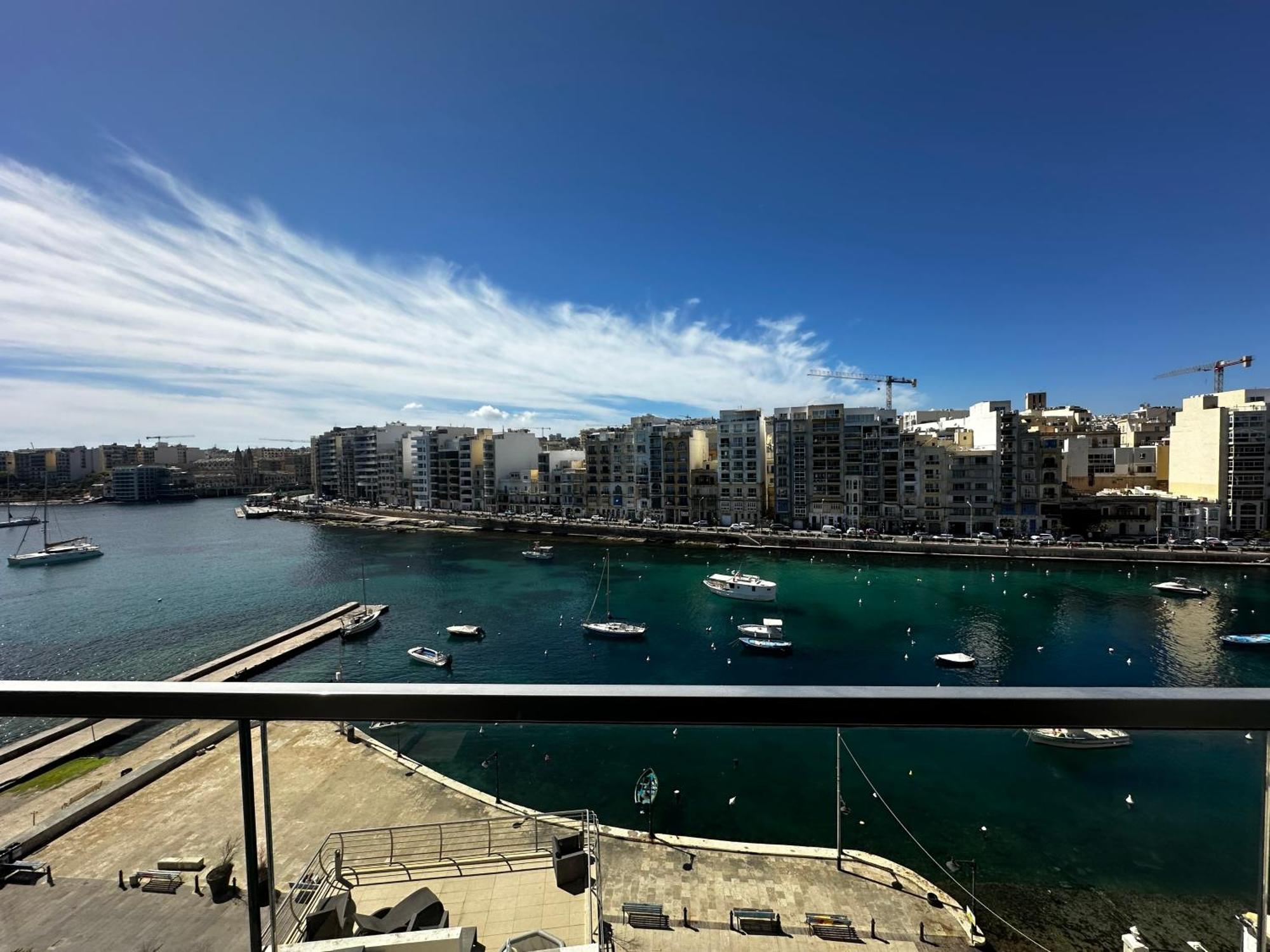 Ferienwohnung 86 Spinola Bay San Ġiljan Exterior foto