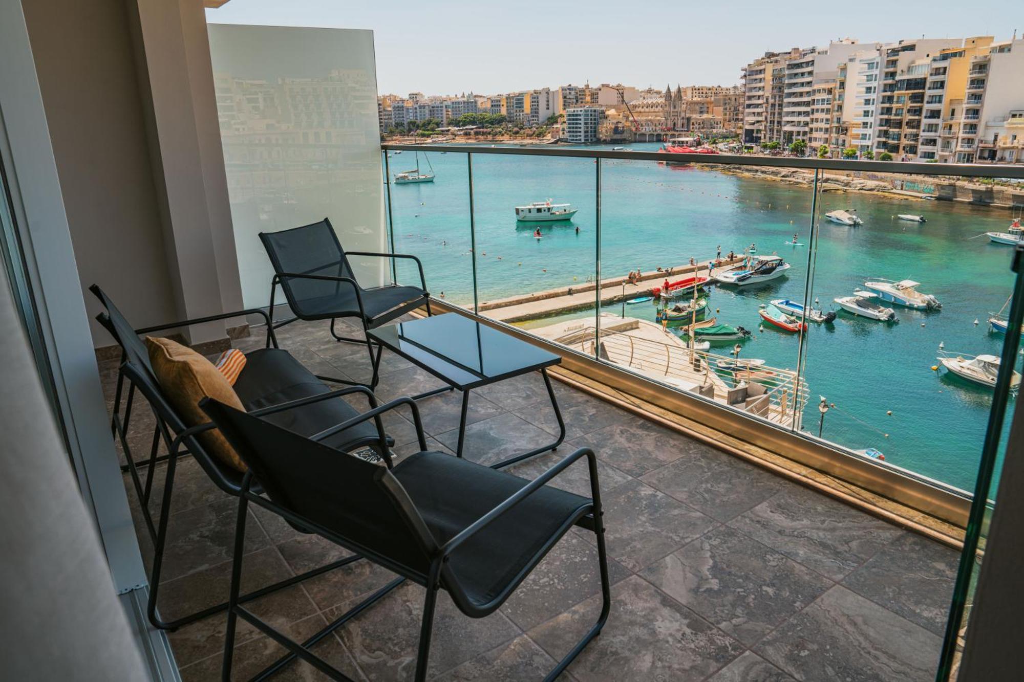 Ferienwohnung 86 Spinola Bay San Ġiljan Exterior foto