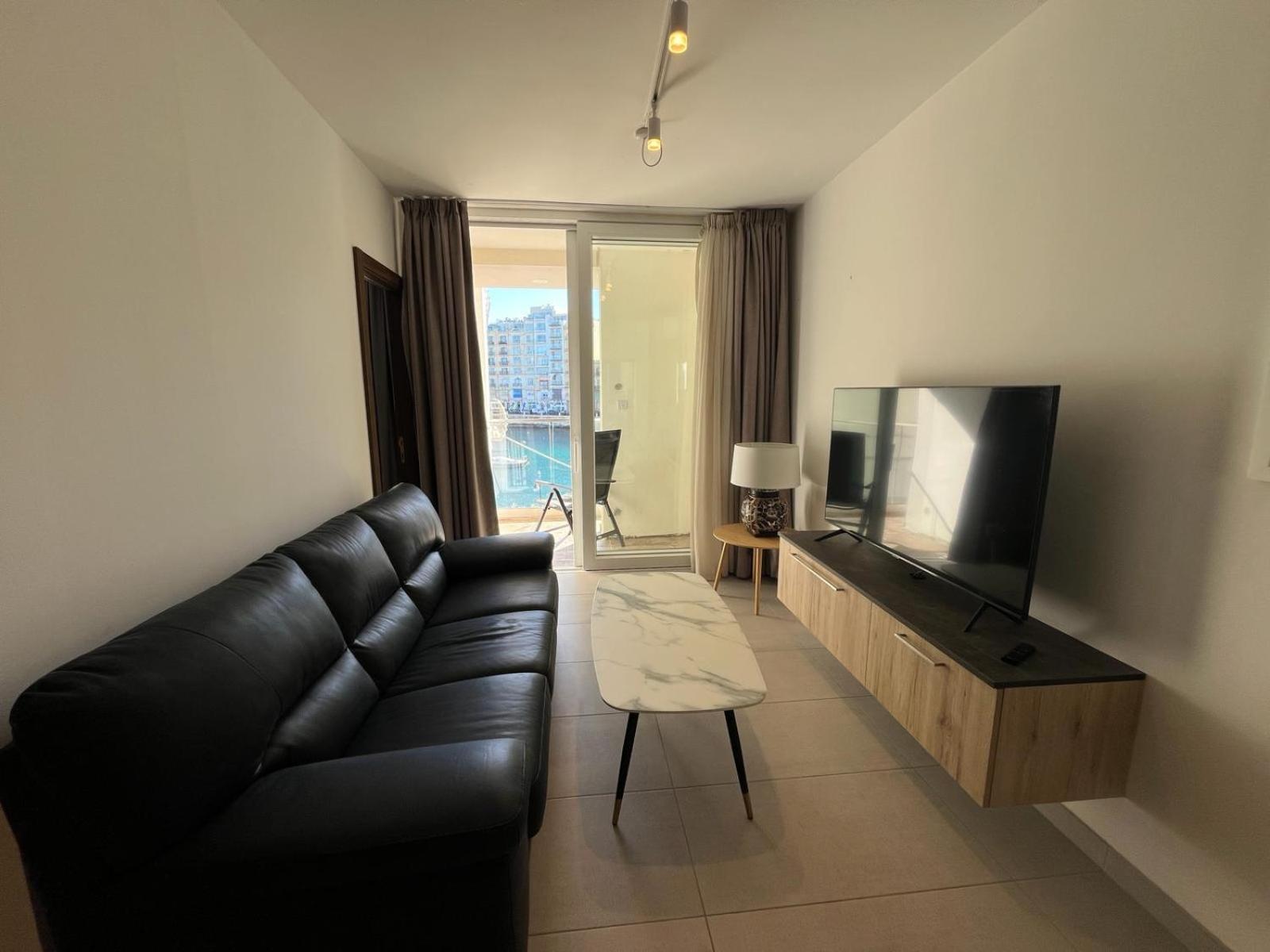 Ferienwohnung 86 Spinola Bay San Ġiljan Zimmer foto
