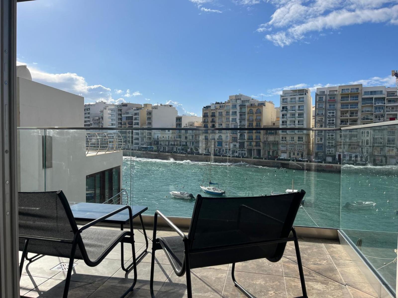 Ferienwohnung 86 Spinola Bay San Ġiljan Zimmer foto